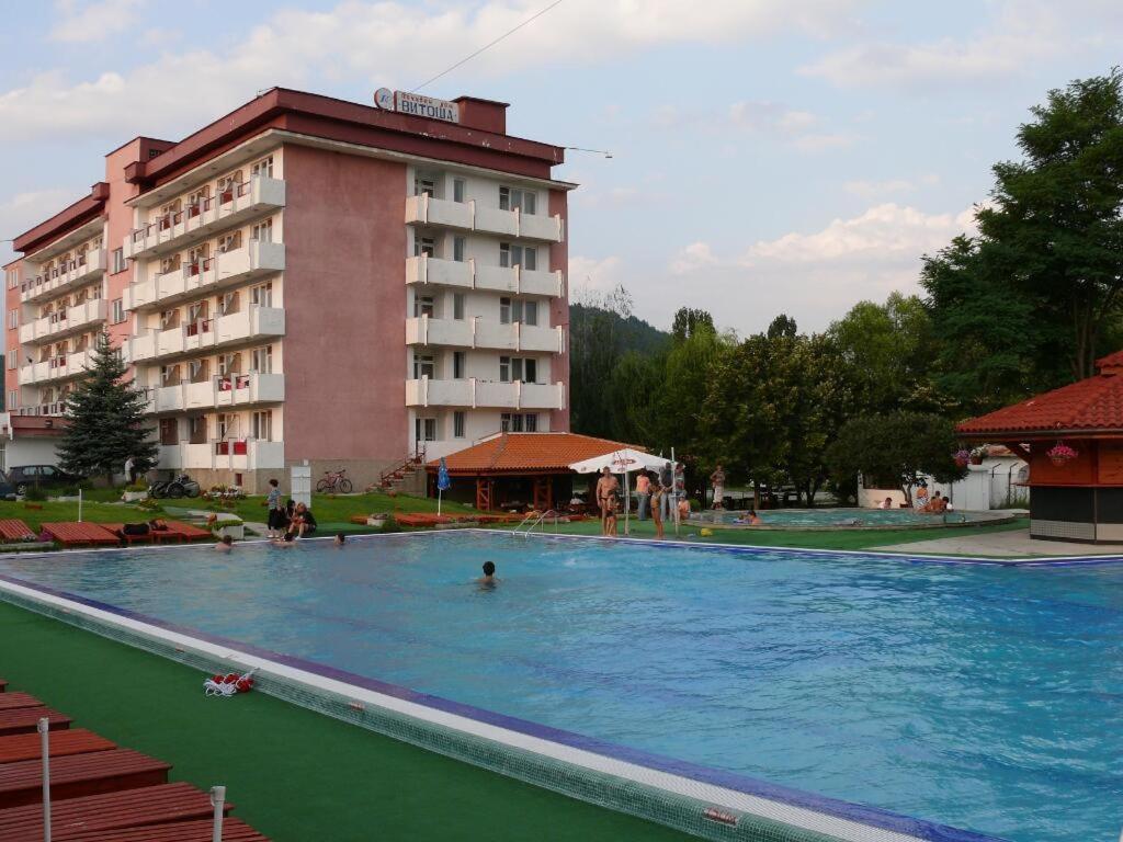 Pochivna Stanzia Vitosha Hotel Velingrad Bagian luar foto